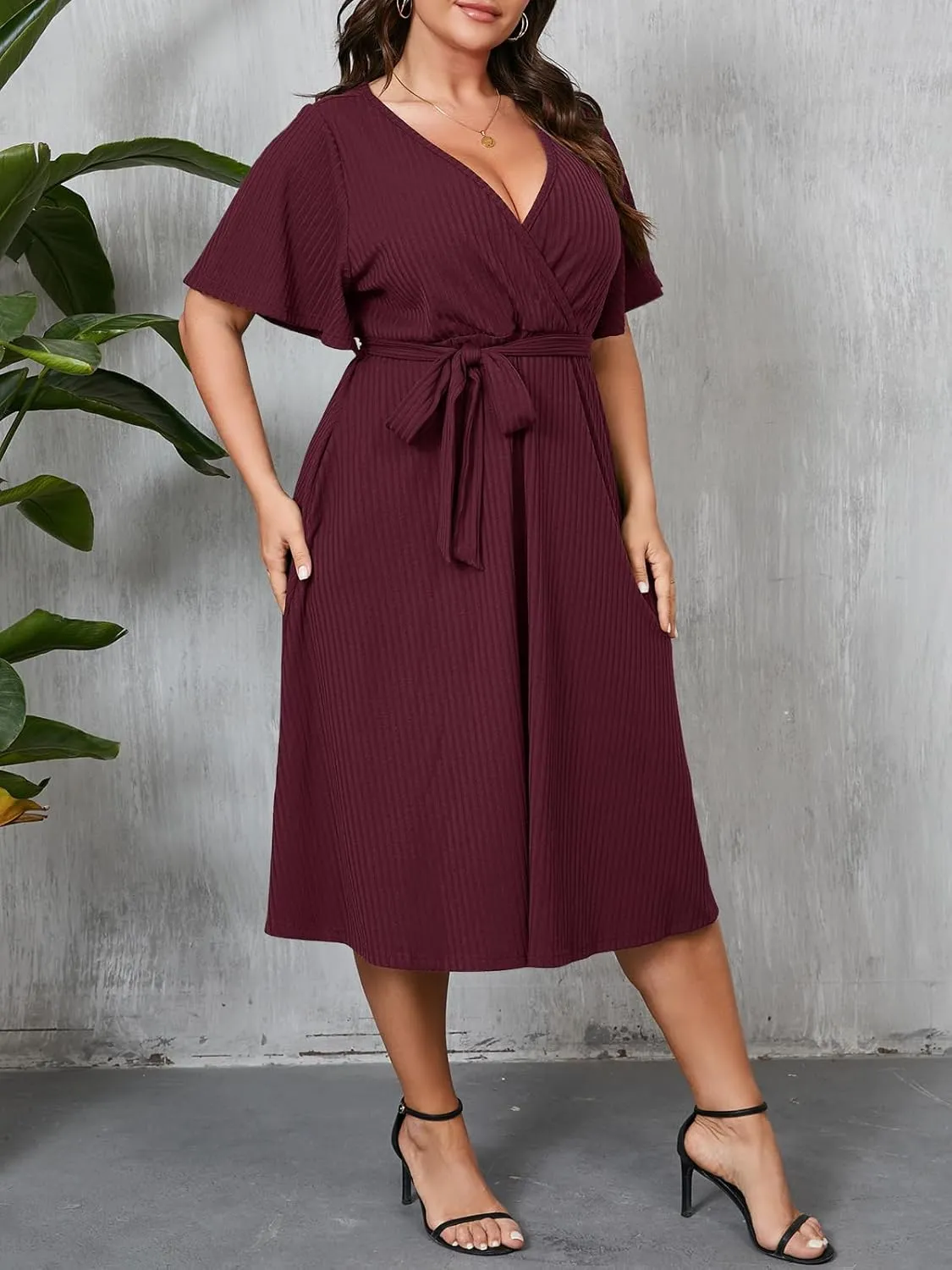 Beautife Women's Plus Size V Neck Dress Tie Front Ruffle Short Sleeve Ribbed Knit Summer Midi Dresses