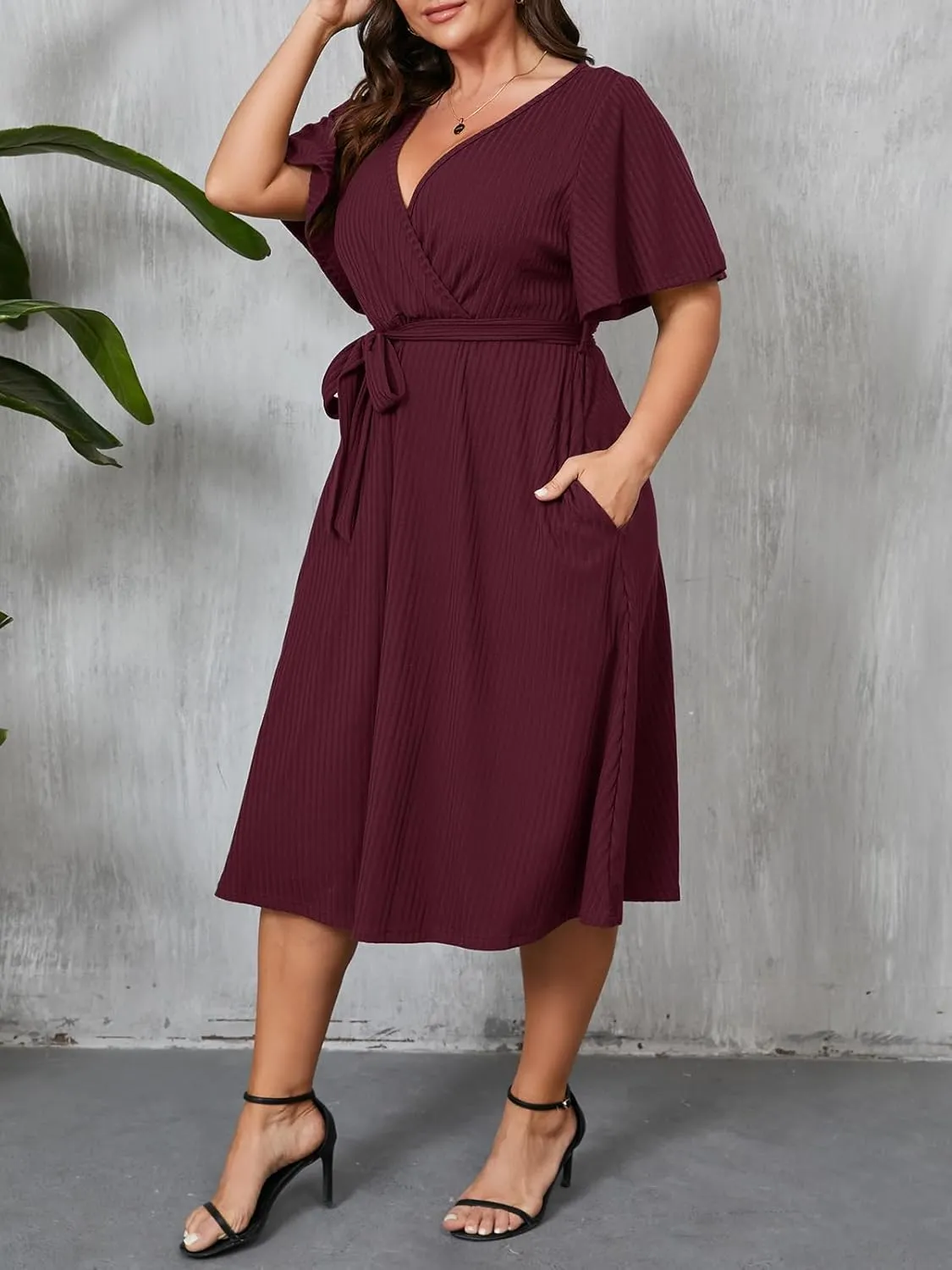 Beautife Women's Plus Size V Neck Dress Tie Front Ruffle Short Sleeve Ribbed Knit Summer Midi Dresses