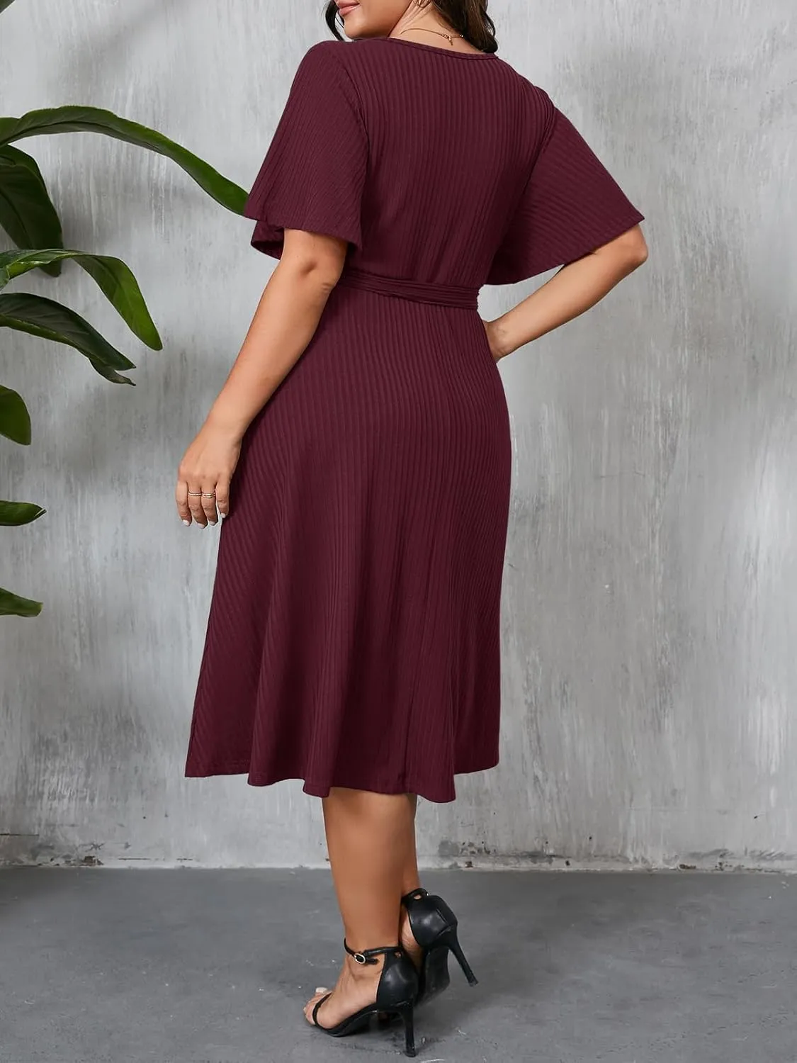 Beautife Women's Plus Size V Neck Dress Tie Front Ruffle Short Sleeve Ribbed Knit Summer Midi Dresses