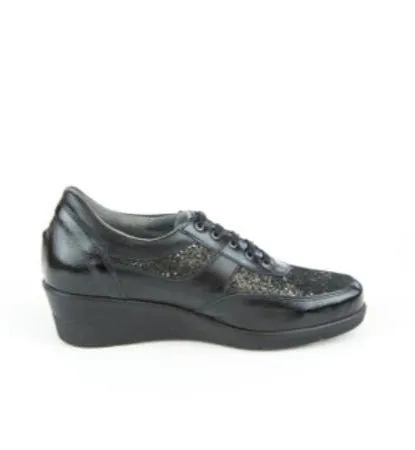 Portofino Women's Wedge Lace Oxfords- Black