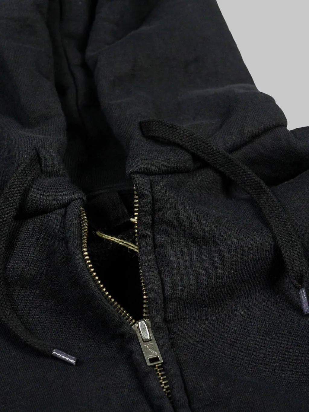 UES Zip Parka Black