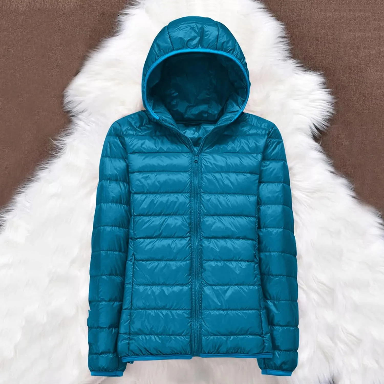 Women's Hooded Packable Puffer Jackets Winter Lightweight Warm Down Coats Trendy Slim Fit Windproof Duck Down Outwear